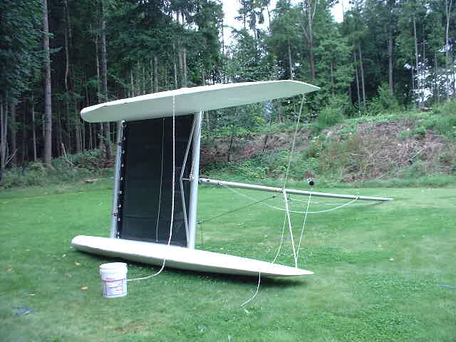 Attached picture 37510-nacra capsized on land 002.jpg